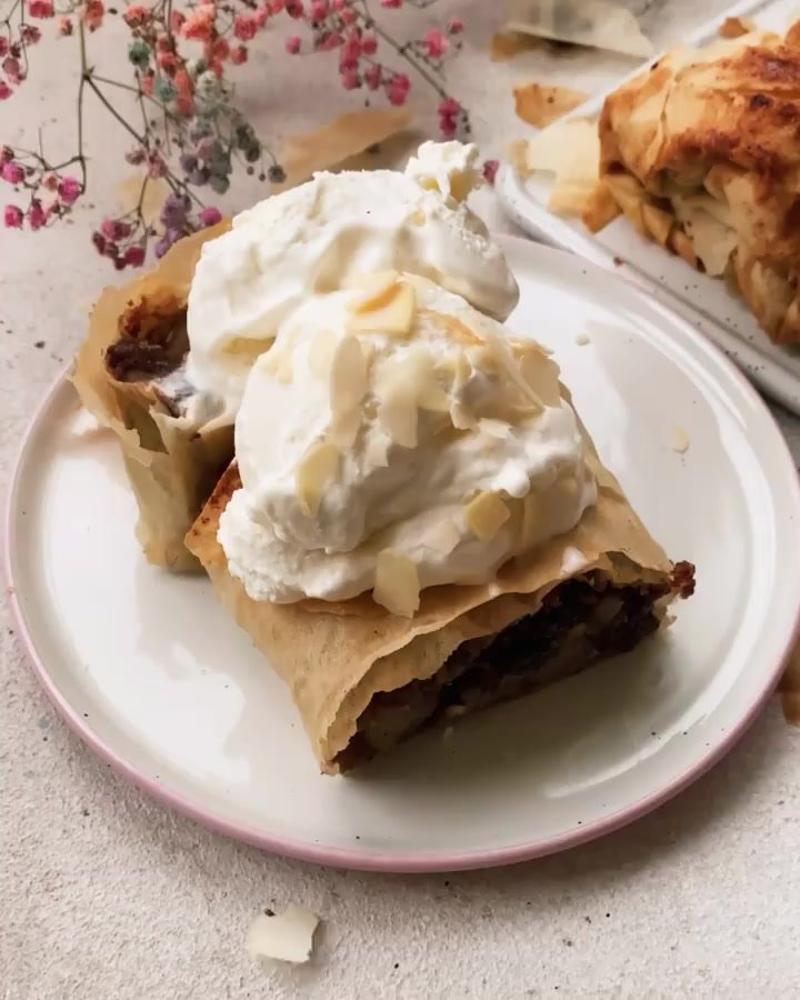 Штрудель с яблоками